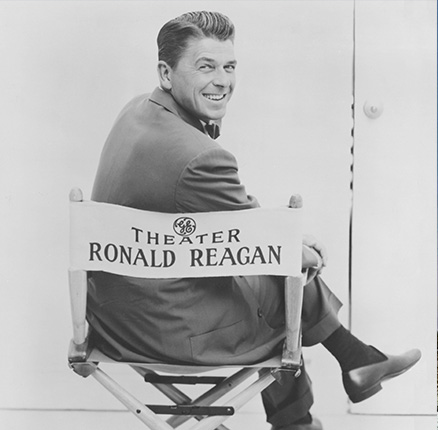 GENERAL ELECTRIC THEATER, Ronald Reagan, 1953-1962, 1955 publicity pose 