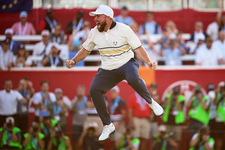 Europe's Shane Lowry celebrates after making the winning putt putt on the 18th hole during their singles match on the Bethpage Black golf course at the Ryder Cup golf tournament