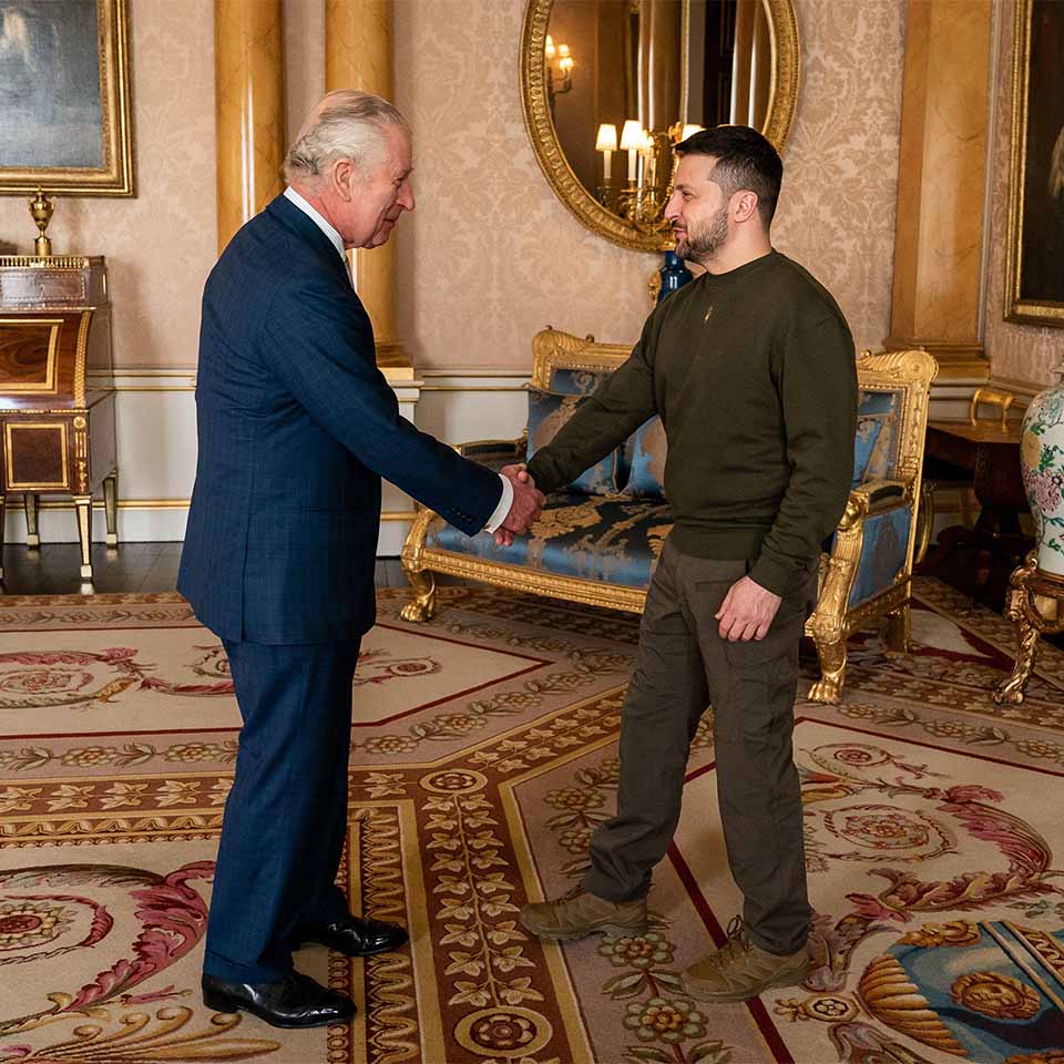 2N49709 - King Charles III holds an audience with Ukrainian President Volodymyr Zelensky at Buckingham Palace, London, during his first visit to the UK since the Russian invasion of Ukraine.