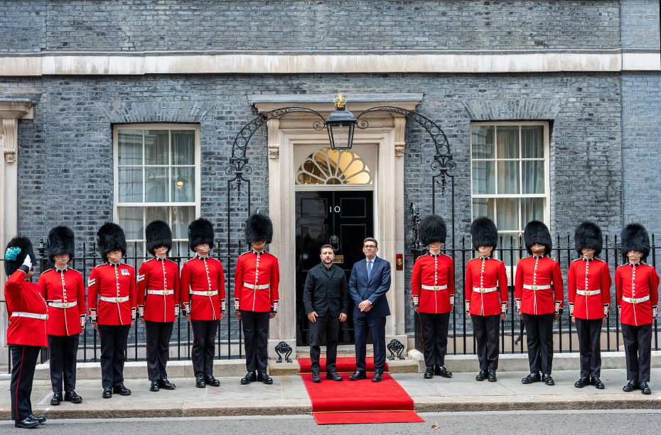 Prime Minister Andy Burnham welcomes President of Ukraine Volodymyr Zelensky outside number 10 Downing Street.